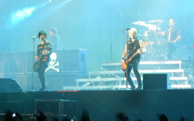 Green Day – “Good Riddance (Time of Your Life)” (1998)